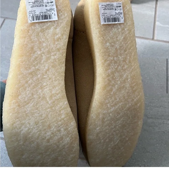 Clarks Wallabee Ankle Boot Women's
SZ 10 M Tan NEW $170 Fur Accent Suede Lace Up - Picture 9 of 10